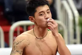 张继科母亲：我家有7套房，儿子年入5000万！赛场老手，情场新手图片