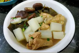 海带和它炖，隔天吃一次，营养低脂，爽口解腻，春天常吃不长肉图片