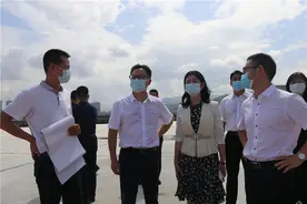 王海涛调研佳惠冷链物流基地项目建设图片