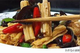 炒腐竹记住这“几个窍门”，出锅后腐竹香气浓郁，柔软筋道下饭图片