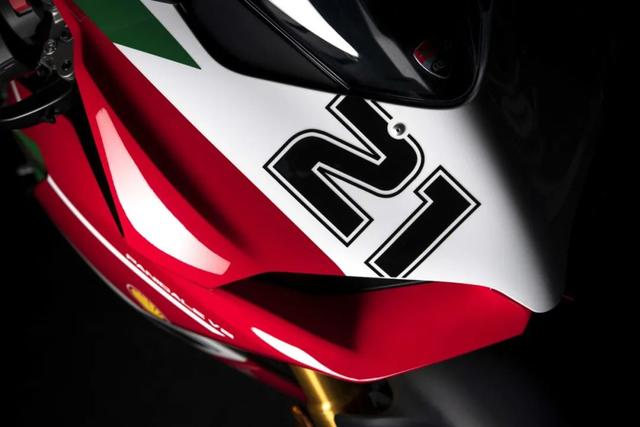 杜卡迪推出Panigale V2特别版，纪念“最强油漆工”夺冠20周年