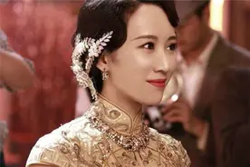 暴打青帮老大，和王妃谈恋爱，横行上海滩的卢小嘉结局如何图片