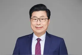 胡常龙：跨越法庭和书斋的雄辩者图片