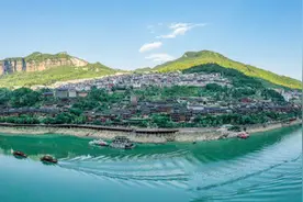 重庆出发自驾酉阳，去千年古镇听民谣，去叠石花谷逛花海，爽呆了图片