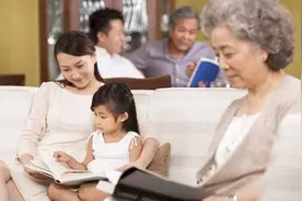 每一个孩子也都在望父成龙 望母成凤图片