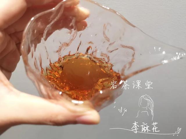 武夷岩茶都说香清甘活，那一款肉桂的苦味明显，到底是为什么？