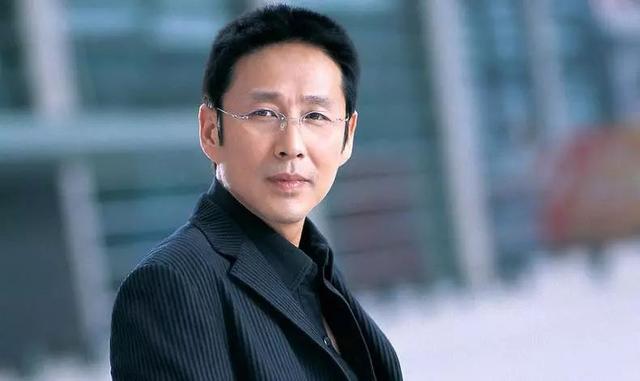 明星的天价出场费,热巴,杨幂李现你知道多少嘛?李敏镐竟这么高