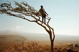 直击非洲原始部落居民生活，全世界最自在的地方，一天只做一件事图片