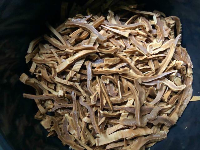 笋干的正确泡发方法，简单几步就搞定，鲜嫩又美味，快试试