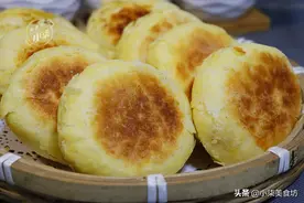 做烧饼别用水，这做法太香了，皮酥里软，空口能吃撑，比面包都香图片
