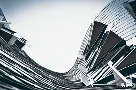 产值降幅高达16%，建筑业开始崩塌？建筑业：你说谁崩了？图片