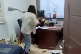 东北“虎妞”大闹扶贫办：拉良家妇女下水搞错对象，就是这下场图片