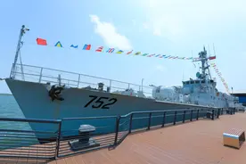 扩散 | 停在天津的这艘导弹护卫艇，“十一”免费开放！图片