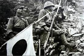 侵华日军战后忏悔罪恶实录：火烧无辜百姓，用刺刀威逼少女学狗爬图片