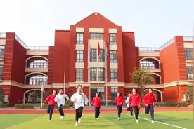 快看！不限户籍招生，这所“华一系”名校来了图片