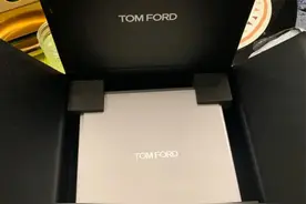 吐槽一下香奈儿这种大牌的包装盒！排面真的不高级图片