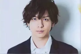 日本国民男神当爸啦！与小10岁爱妻因戏生情，郎才女貌被指好基因图片
