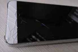 手机摔坏了修得起吗？盘点热门旗舰维修价格，苹果太狠了图片