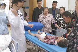 逗孩子吸烟、喝酒，把孩子抛高高，危险的“中国式逗娃”几时休？图片