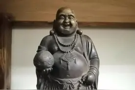 219.弥勒佛手托圆球怎么讲（我的民间收藏笔记）图片