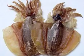 “墨鱼干”和“鱿鱼干”有啥区别？营养差别大，学会别乱买了图片