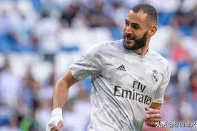 20年前锋最佳转会Top10，本泽马第2，鲁尼第5，伊布第6图片