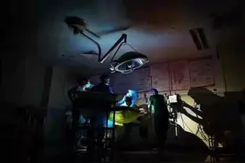 暴雨淹了配电房，小区、医院都遭殃！配电房为何多数都建在地下？业内人士：公众抵触、占用土地等是主因图片