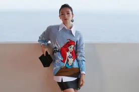 章子怡第一次在现场看火箭发射，激动发文：壮观、震撼、自豪图片