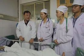 医院医生不够用，学医本硕生难找工作，资深医生：用人机制有限制图片