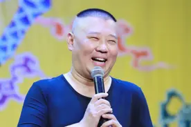 看看孟非的女儿，再看郭德纲的儿子，怪不得两人着急结为亲家图片