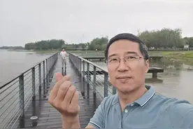 一个孤独症孩子父亲的深情告白：儿子，我是不是该为你骄傲？图片