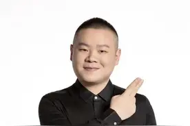 岳云鹏儿童节晒儿时老照片，自爆亮点被赞机智，一分裤的梗被刷屏图片