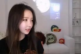 曾经火爆全网的宅男女神朴妮唛现在销声匿迹了吗？图片