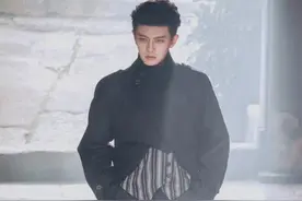 李沁、任嘉伦新戏民国造型曝光！男禁欲女利落，故事设定也超带感图片