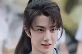 今日吃瓜：赵丽颖、王一博、许飞、高晓松、周深、宋茜、章若楠图片