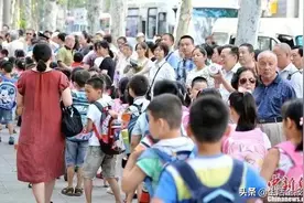 新学期还按成绩分班？按排名排座？你们关心的问题请看这里图片