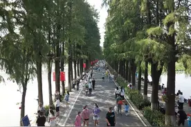 十一打卡武汉新晋网红地，东湖开启水上艺术之旅图片