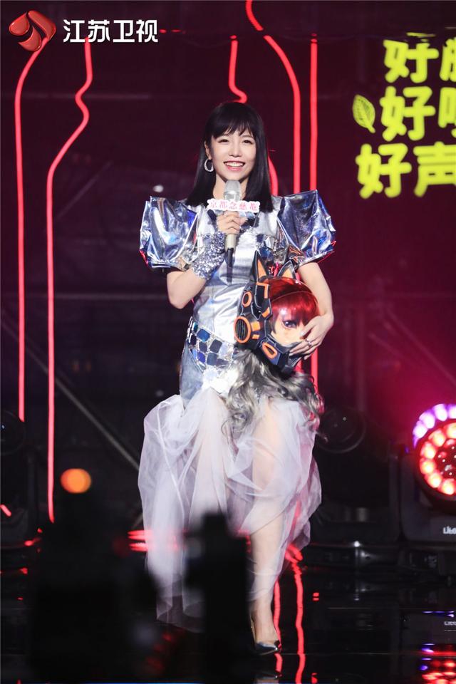 dnf星际少女（穿马甲的星际少女揭面军师就是我）