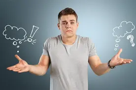 老板让我带新人，然后用计将我辞退，1个月后接到电话，我笑了图片