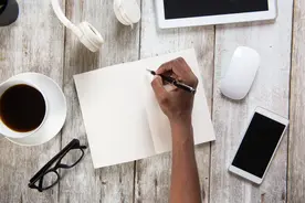 “修身以为弓，矫思以为矢，立义以为的……”名师评作文题：注重古今贯通，激发理想追求的时代精神图片