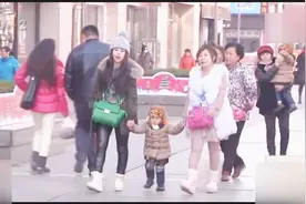 女性出现易怒、急躁这些症状，可能是更年期来了，听听医生怎么说视频封面
