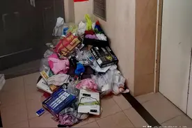 邻居总在楼道丢垃圾，你们怎么办的？图片