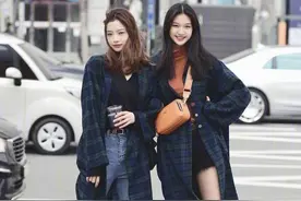 韩国闺蜜街拍示范，简约又好学，秋季就要和小姐妹一起美爆街头图片