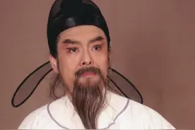 李白一年挥霍30万两银子，杜甫家里揭不开锅，他为啥不拉杜甫一把图片