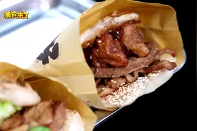 小好鞋底烧饼夹里脊｜传统老字号，让你一口回味无穷图片