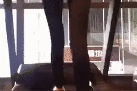 别人在健身房VS你在健身房，笑出腹肌图片