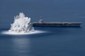 美国炸航母给中国看？罕见公布试爆画面，若换成东风17会怎样图片