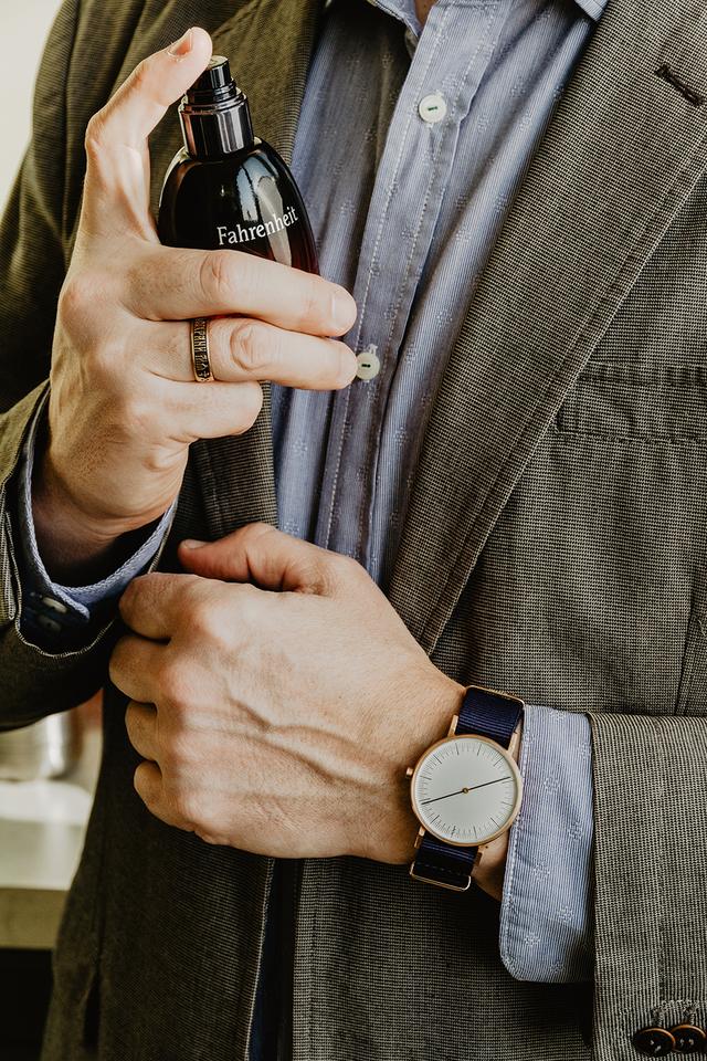 �ֱ���ֻ���Ŵ����ֱ������󷨵���ȷ����