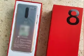 一加8银翼版来袭：一千个角度就是一千个样子，太让人心动了图片