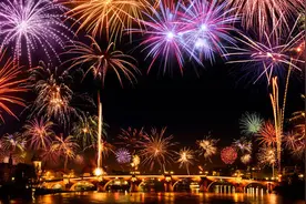 一分钟唱日语歌练习假名识读：动画《烟花》主题曲：打上花火图片